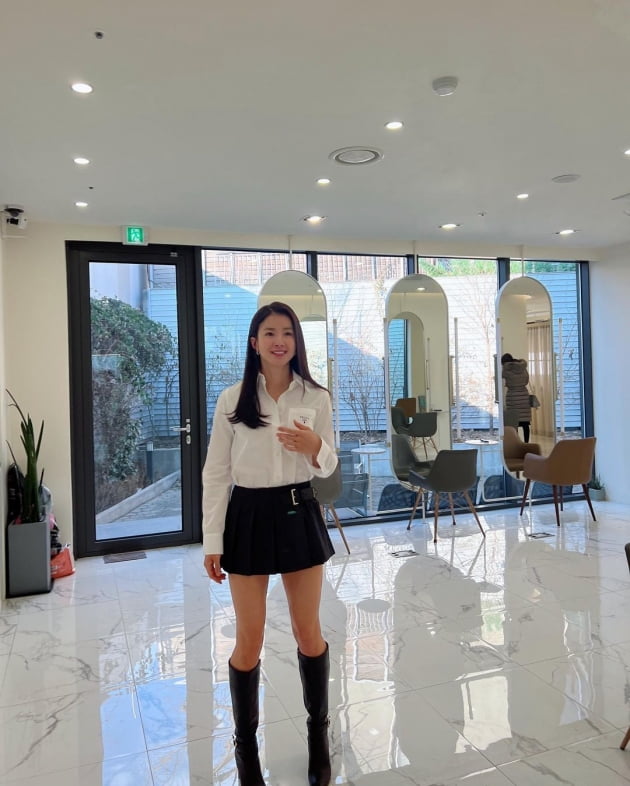 '외식사업가♥' 이시영, 행사 있는 날은 명품 P사 의상으로 치장 '세련+단아' [TEN★]