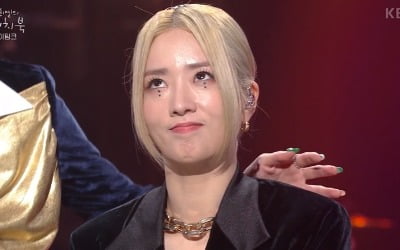 [종합] 손나은 빠진 에이핑크, 윤보미의 갑작스런 눈물…유희열 20주년 팬송 작곡 '약속' ('스케치북')