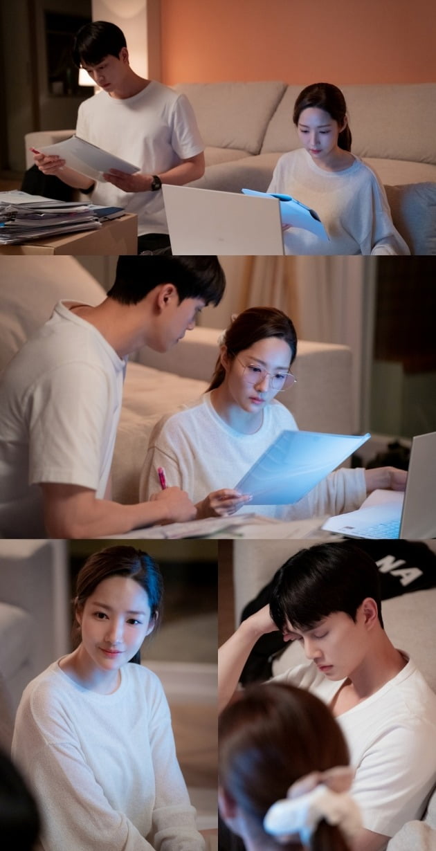 '기상청 사람들' 스틸컷./사진제공=앤피오엔터테인먼트, JTBC스튜디오