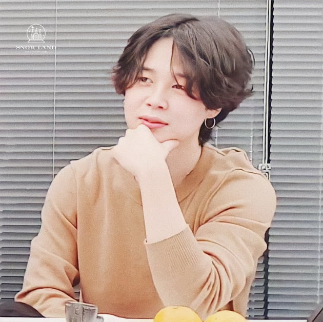 방탄소년단 지민 부럼깨기 라이브 등장에 전세계•美 트렌드 1~2위 휩쓴 화제