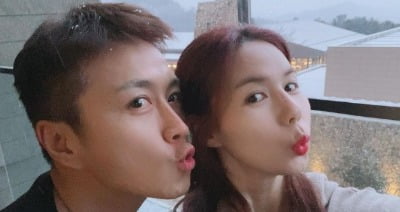 박시은에게 찾아온 기적…진태현, 손가락 아파도 날리는 하트 "힘낼게요"[TEN★]