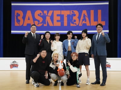 [종합] "뛰쳐나가길 바라" 송은이→허니제이, 운동꽝이 모여 만든 코트 위 열정('마녀체력 농구부')