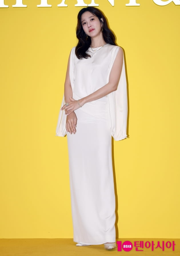 [TEN 포토] 이지아 '보석함 열고 나온 미모 '