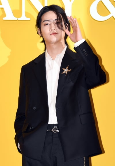 [TEN 포토] 갓세븐 제이비 '그림자 마저 멋짐'