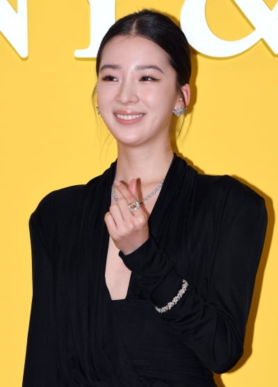 [TEN 포토] 아이린 '화려한 주얼리'