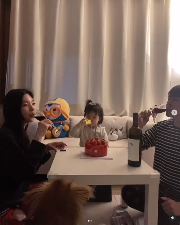 '윤남기♥' 이다은, 네 식구 되어 함께 맞는 첫 생일 "완전체" [TEN★]