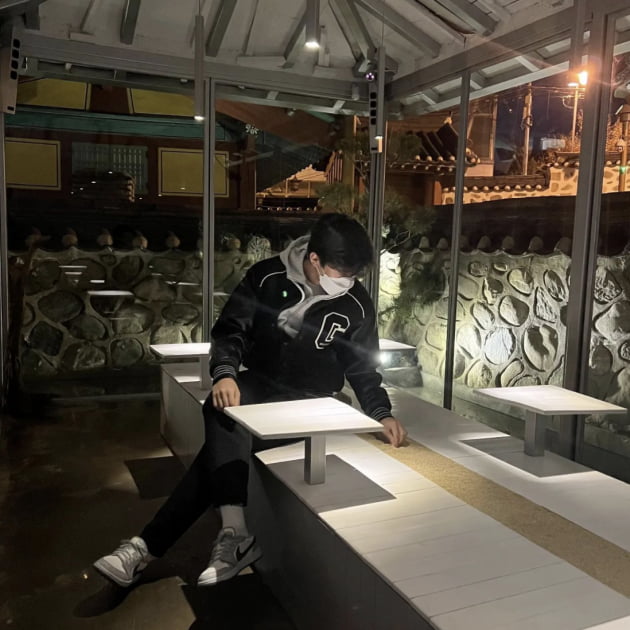 임영웅, 다 가려도 숨길 수 없는 '멋짐' [TEN★]