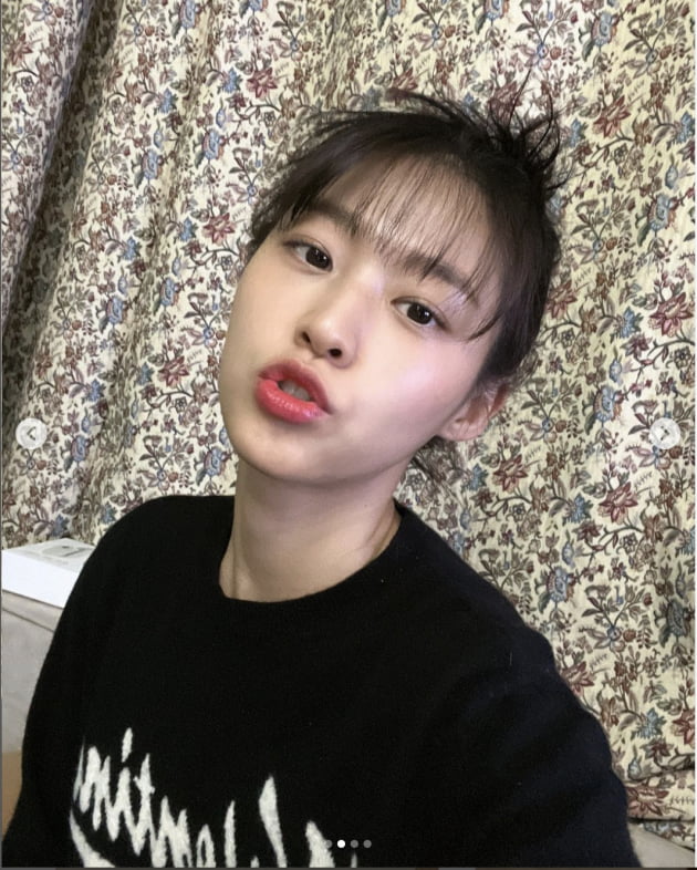설현, 외모 자신감 흘러넘치는 셀카…크게 보니 더 예쁘네 [TEN★]