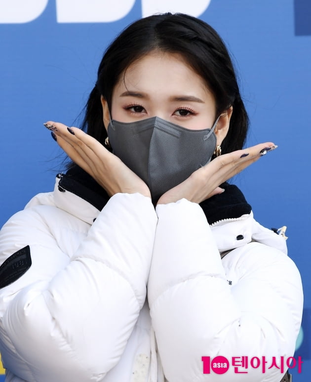 [TEN 포토] 스테이씨 재이 '방송국을 밝히는 꽃'