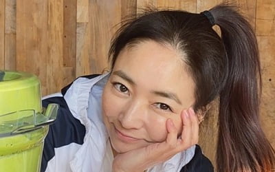 '200억 CEO' 진재영, 40대에도 여전한 러블리 "가볍게 살아보는 중"[TEN★]