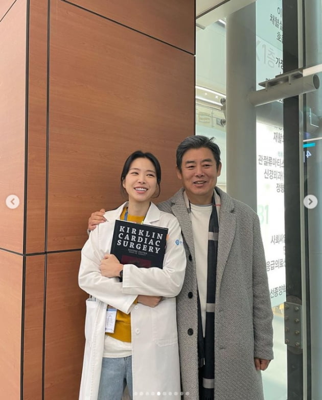 손나은, '고스트 닥터' 마지막 촬영 인증...오인턴 "덕분에 행복했다"[TEN★]