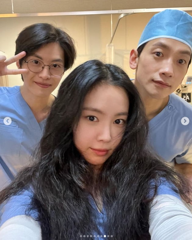 손나은, '고스트 닥터' 마지막 촬영 인증...오인턴 "덕분에 행복했다"[TEN★]