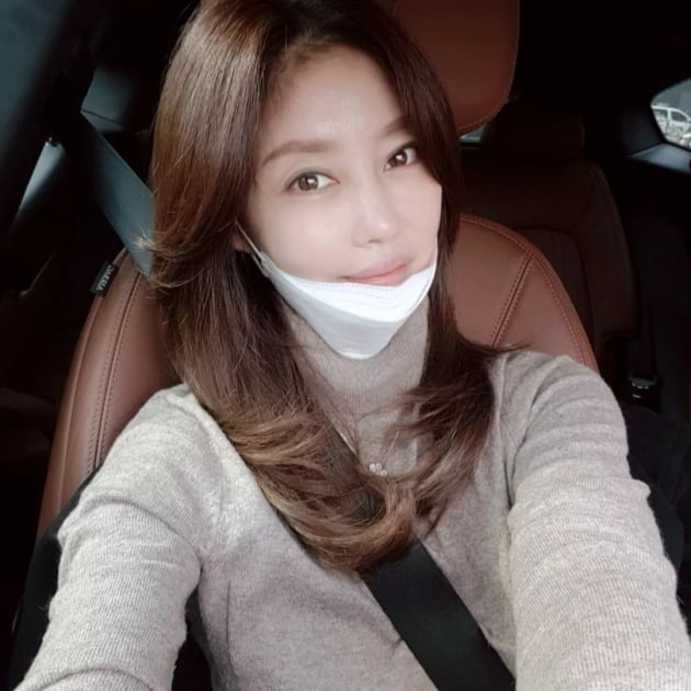 '싱글맘' 이지현, "임플란트+뿌염"…'아줌마 일상' 속 기분 전환 [TEN★]