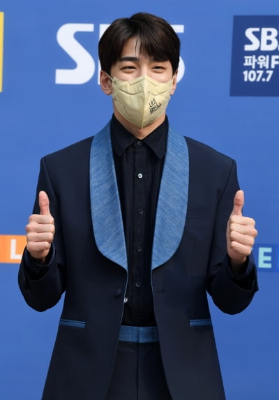 [TEN 포토] 김민규 '초롱초롱 눈빛'