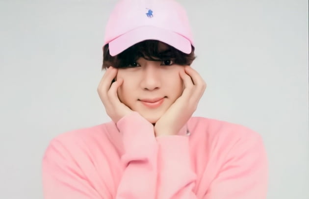 방탄소년단 진 '슈퍼참치' 유튜브 5500만뷰 돌파 '슈퍼행진'