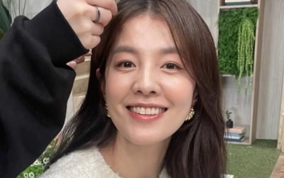 '정조국♥' 김성은, 붓기가 오히려 좋은 40세 애둘맘 "부었더니 어려보여" [TEN★]