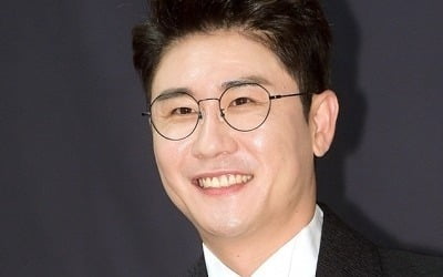 [공식] 영탁, 산불 피해 구호 성금 1억 원 기탁 "조금이나마 도움 되길"