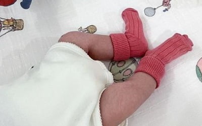 삼촌 지드래곤 닮았다던 조카, 생후 26일째 4.5kg…'김민준'♥ 권다미 "잘 크자"[TEN★]