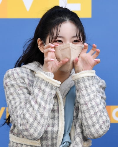 [TEN 포토] 엔믹스 규진 '봄을 부르는 손짓'