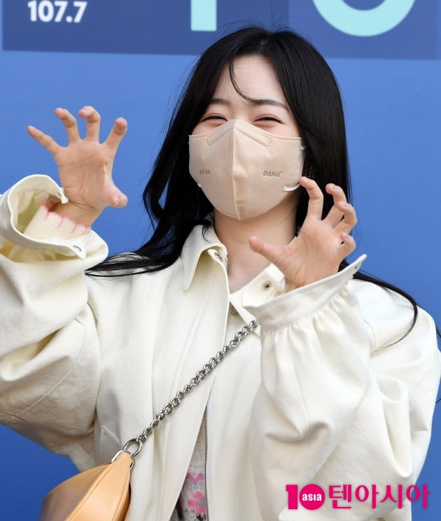 [TEN 포토] 엔믹스 해원 '애교 눈웃음...청순미 UP'
