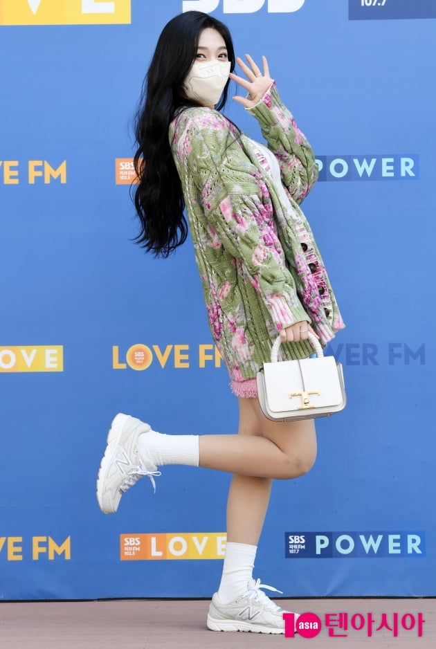 [TEN 포토] 레드벨벳 조이 '사랑스러운 눈맞춤'