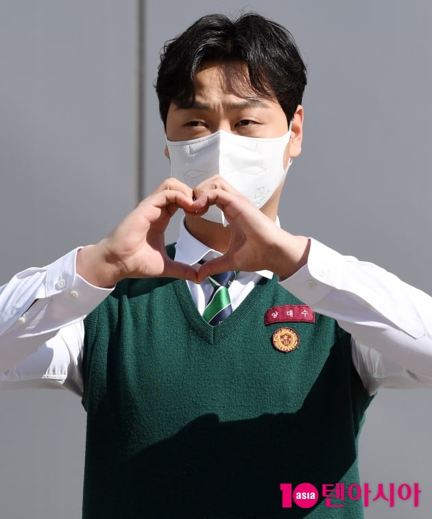 [TEN 포토] '지우학' 임재혁 '사랑해주셔서 감사'