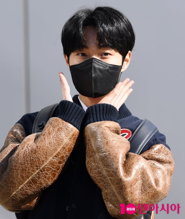 [TEN 포토] '지우학' 윤찬영 '이청산의 꽃 한송이'