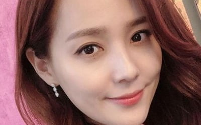 '기태영♥' 유진, 42세 믿기지 않는 애둘맘의 미모…원조 요정의 위엄[TEN★]
