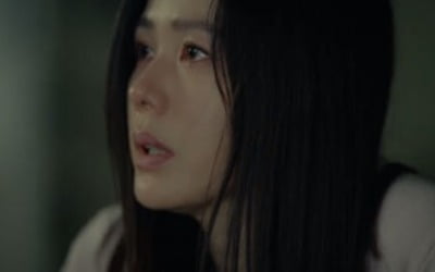 [TEN피플] 불륜녀 위해 무릎 꿇은 손예진…입양 편견 주입→불륜 미화 '서른 아홉' 시청률 오르락내리락