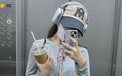 'AOA 탈퇴' 지민, 운동 후 크롭티 입고 그대로…살짝 드러난 복근[TEN★]