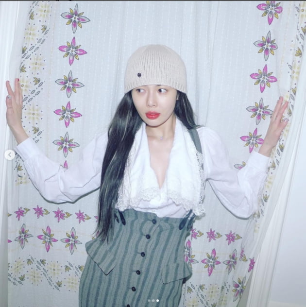 현아, 청순함과 섹시함이 공존...♥던이 반한 매력적인 표정[TEN★]