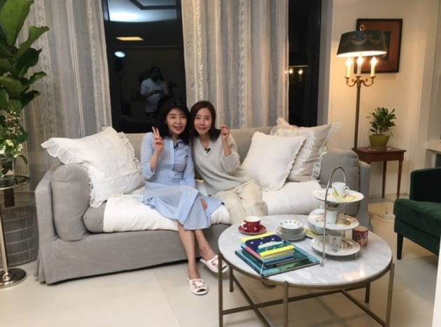 '김국진♥' 강수지, 여에스더 선생님과 함께...방부제 미모 발산 56세 맞어?[TEN★]