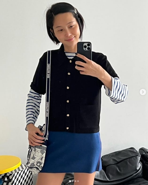 '마이큐♥' 김나영, 점점 과감해진 크롭 카디건...행복한 럽스타그램[TEN★]
