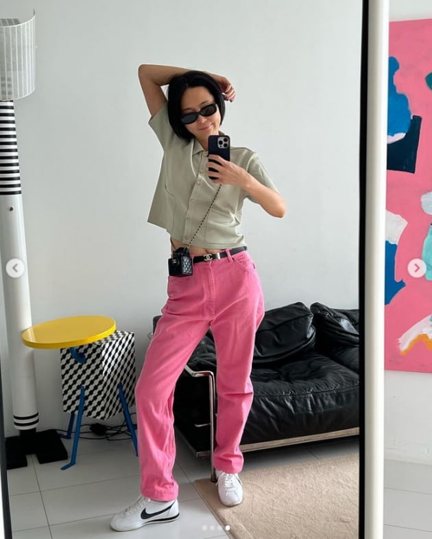 '마이큐♥' 김나영, 점점 과감해진 크롭 카디건...행복한 럽스타그램[TEN★]