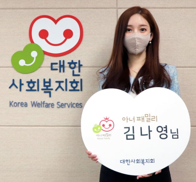 [TEN피플] 야옹이 작가, '내돈내산' 명품+외제차에도 욕먹는 이유…"부자라 생각 못해"