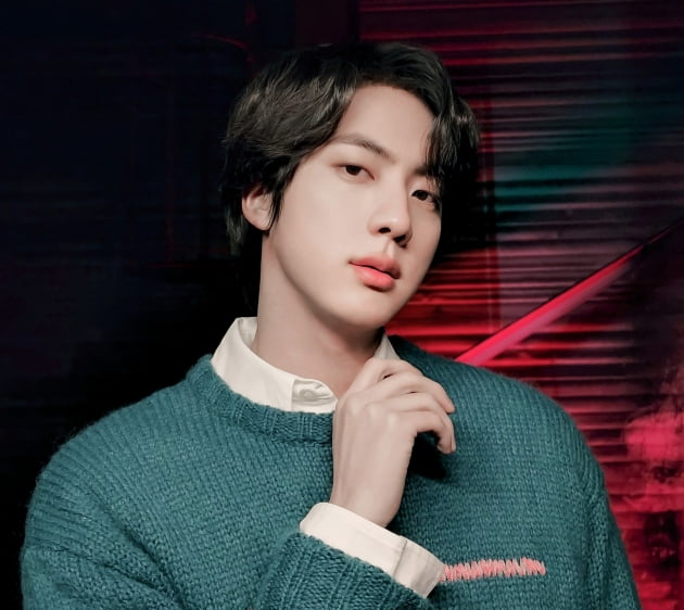 방탄소년단 진, 가장 성공한 물고기 '슈퍼 참치' 구글 검색 13억 돌파
