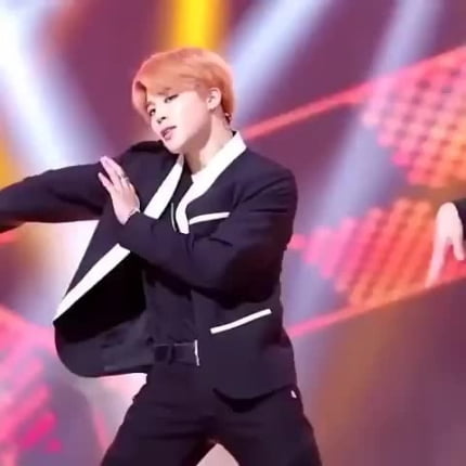 방탄소년단 지민. 입덕 유발시키는 스타...코스모폴리탄 조명