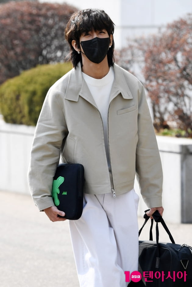 [TEN 포토] 이승윤 '남친룩의 정석'
