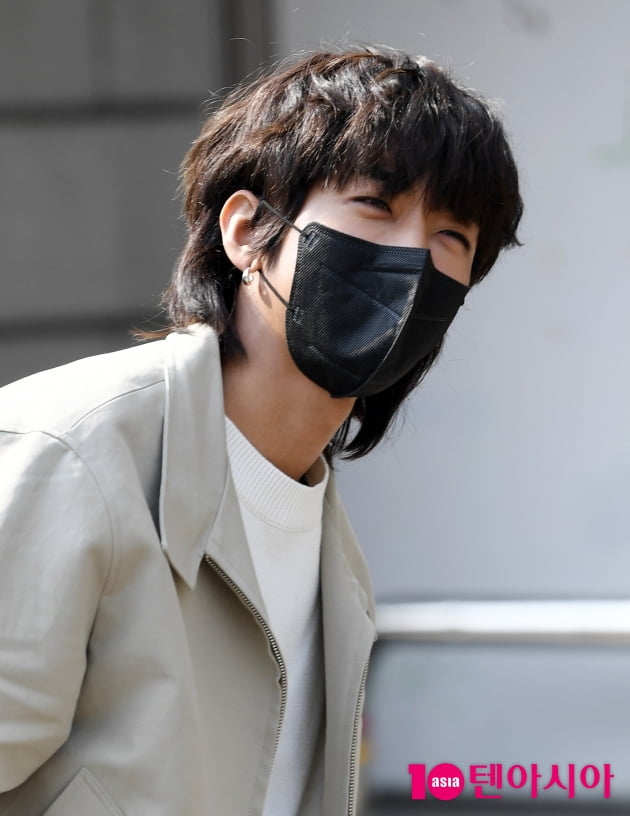 [TEN 포토] 이승윤 '편안한 남사친美 발산'