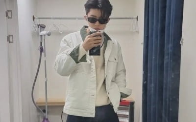 임영웅, '기부 히어로'의 우월 피지컬…훈남 남친짤 완성 [TEN★]