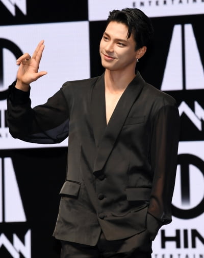 [TEN 포토] 탄 재준 '그룹 비주얼 담당'