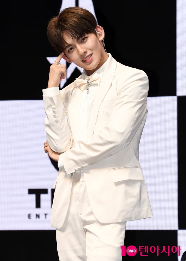 [TEN 포토] 탄 현엽 '엔딩요정의 꽃미소'