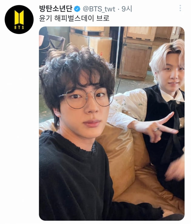 방탄소년단 진, 팬과 멤버에게 전한 따스한 마음[TEN★]