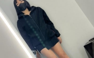 '이범수♥' 이윤진, 계절 잊은 애둘맘의 11자 각선미 "꼬까옷 입고 데헷" [TEN★]