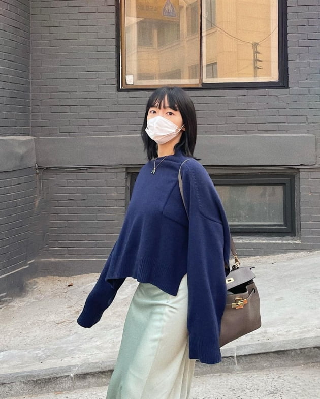 '이범수♥' 이윤진, 계절 잊은 애둘맘의 11자 각선미 "꼬까옷 입고 데헷" [TEN★]