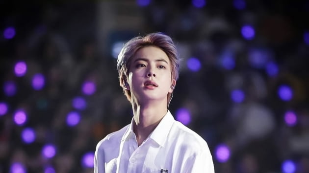 방탄소년단 진, 실버 보이스 향연 'Yours' 스포티파이 4900만뷰