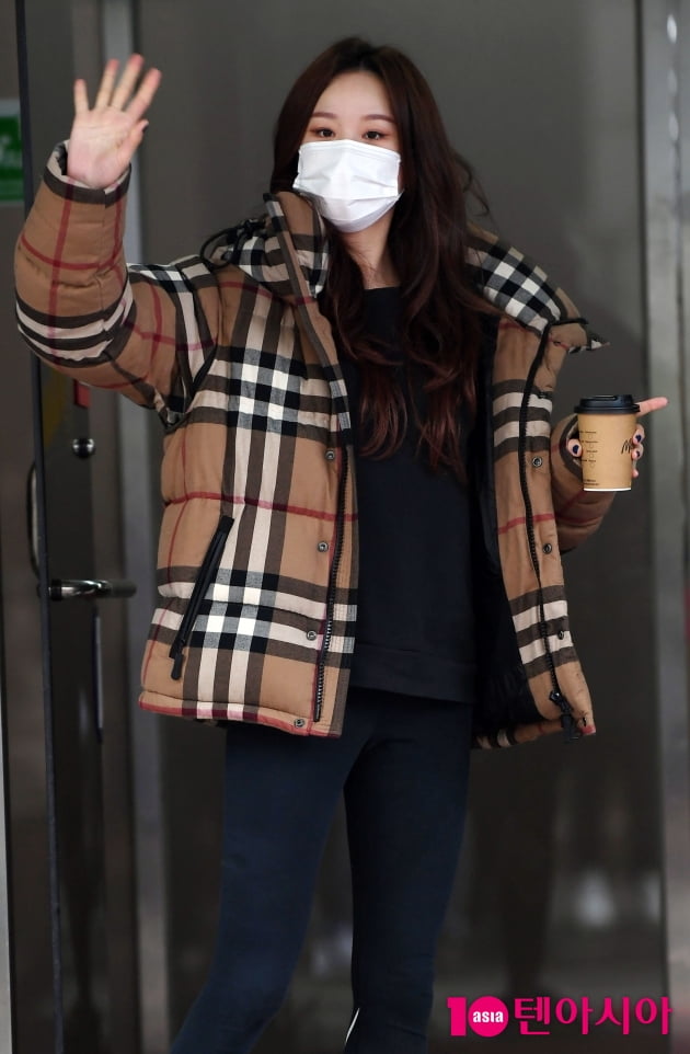 [TEN 포토] 솔지 ''불후'녹화 잘하고 올께요'