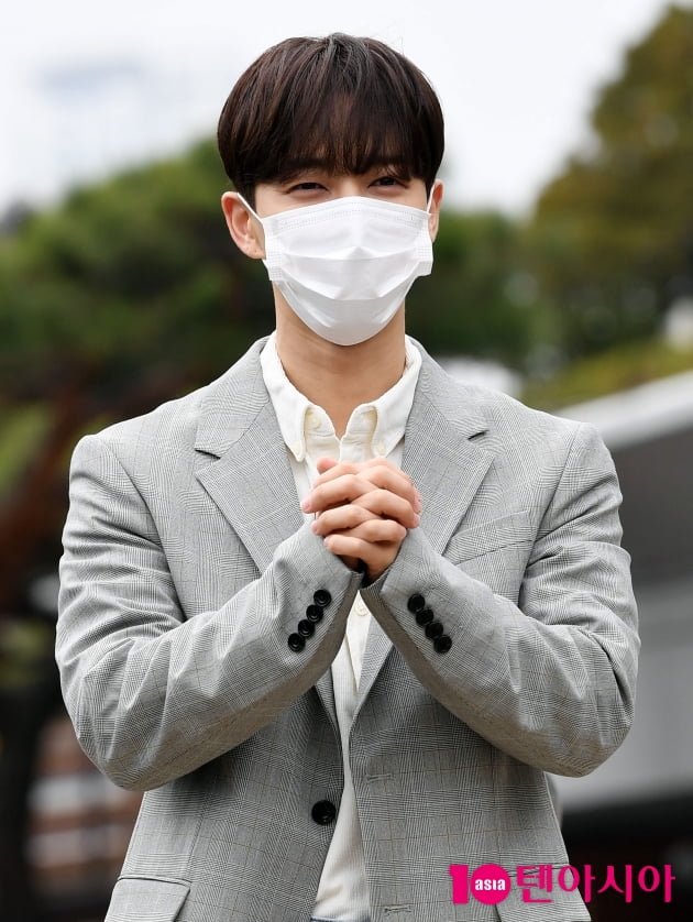 [TEN 포토] 이기광 '가요광장 첫 방송 기대되요'