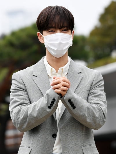 [TEN 포토] 이기광 '가요광장 첫 방송 기대되요'