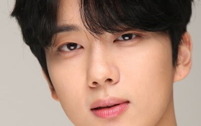 [공식] B.A.P 출신 유영재, 포스타컴퍼니行…박인환·기도훈과 한솥밥
